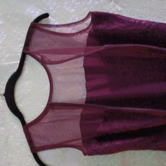 GORGEOUS MAROON WINE SHAPELY SLEEVELESS DRESS SHEER UPPER W/ZIPPER - Picture 9 of 11